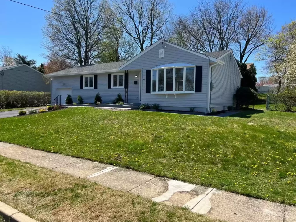 11 Cedar Ave., Old Bridge