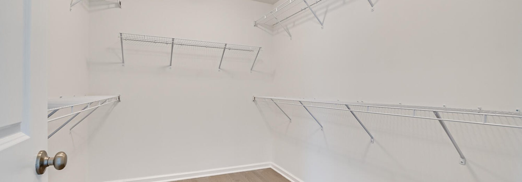 126 Christie St Edison NJ-large-040-045-PIC 5028ENFUSE-1500x1000-72dpi